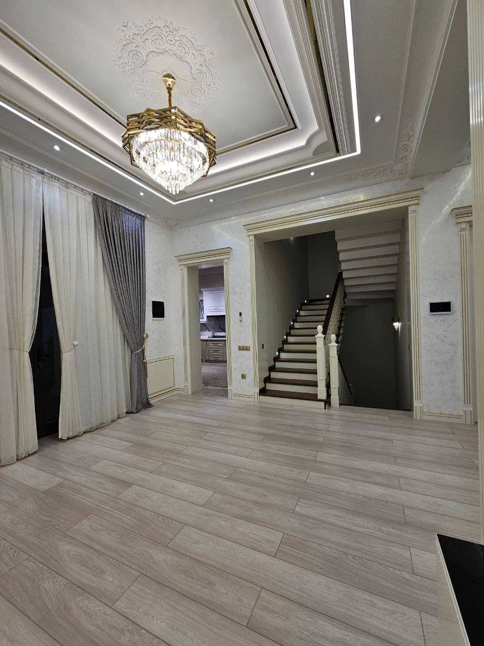 Центр Луначарский, турон продается эксклюзивный дом 650м² 4 уровня