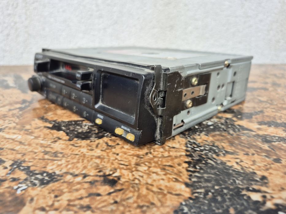 Radio Casetofon auto marca Sony model XR-4150 made in japan