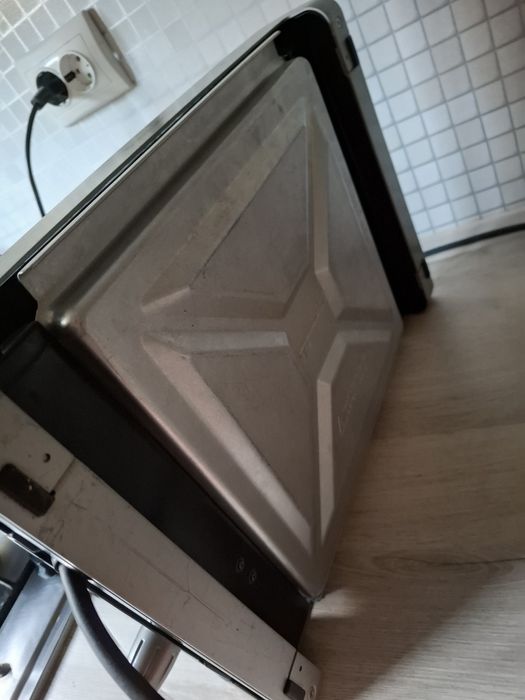 Grill Philips 2000 W, 30 x 30 cm, suprafata neaderenta