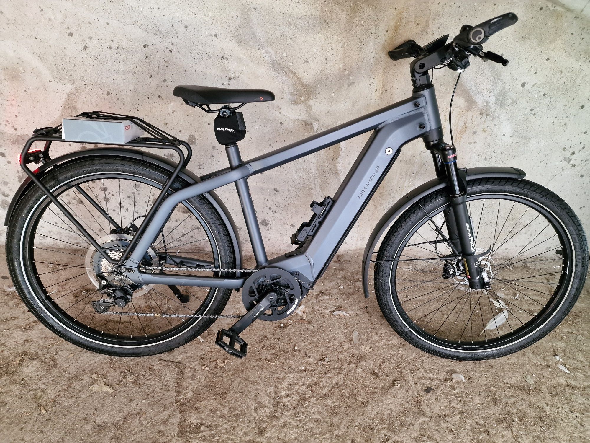 Riese and Muller Charger електически велосипед