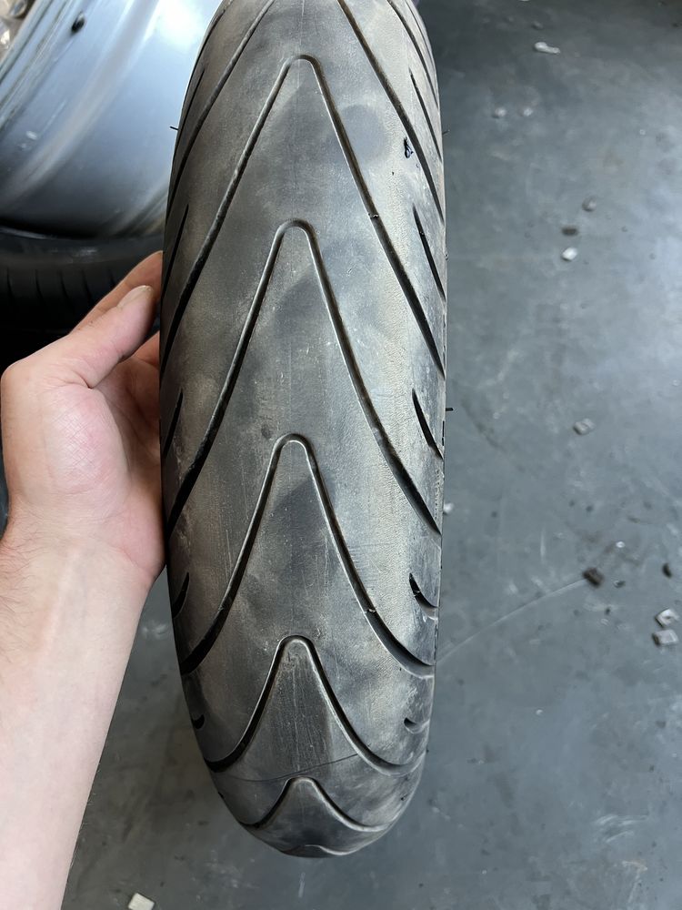 Anvelope moto 120/70 r17, 180/55 r17 dot 2015 in stare foarte buna