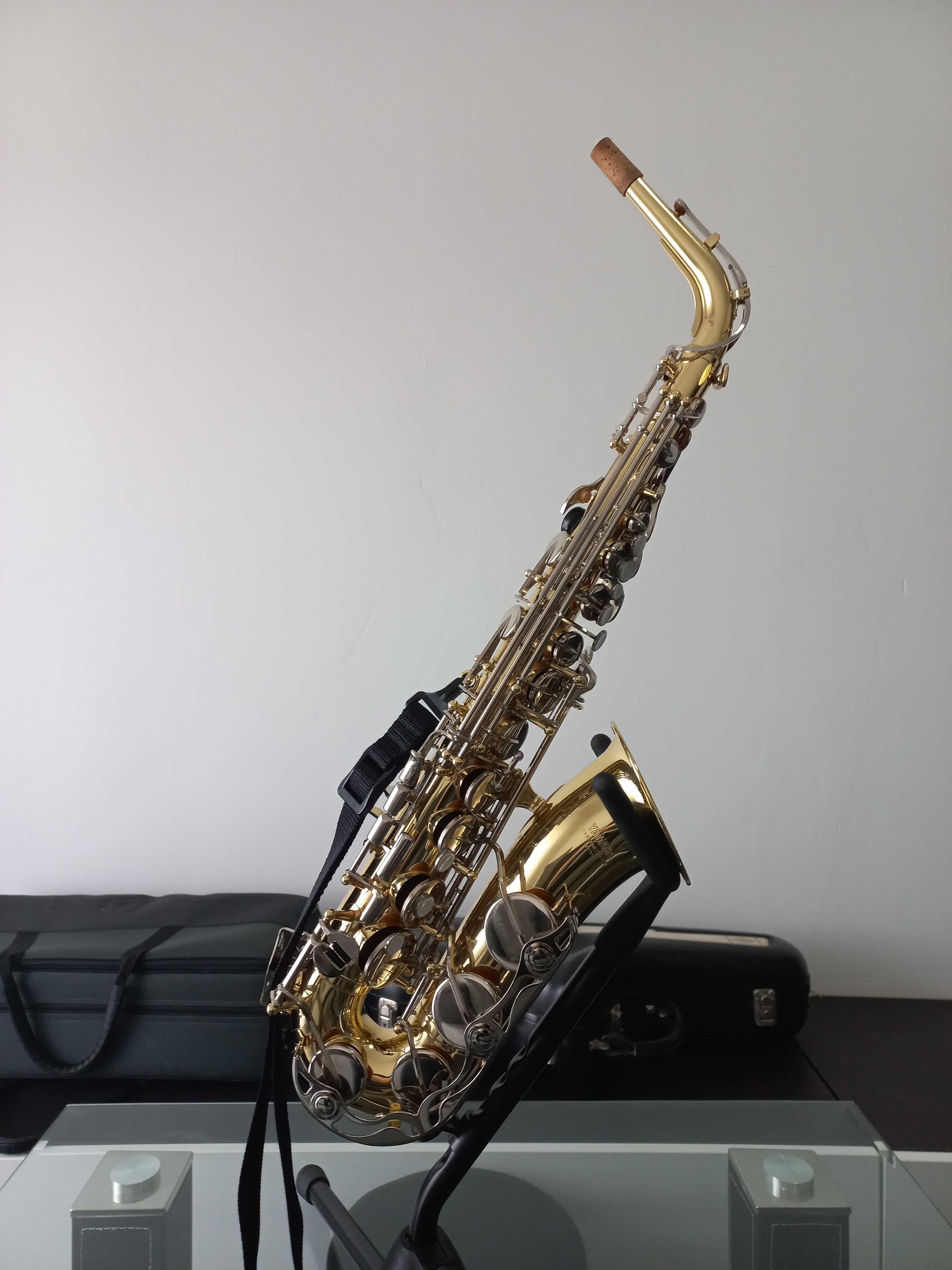 Saxofon Yamaha YAS 25 (la alegere)