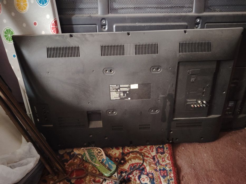 Panasonic 42 инча