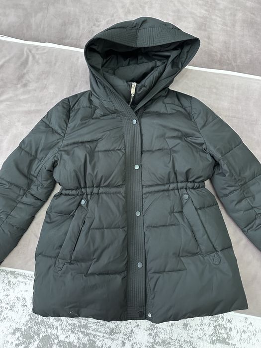 продам зимнюю женскую куртку