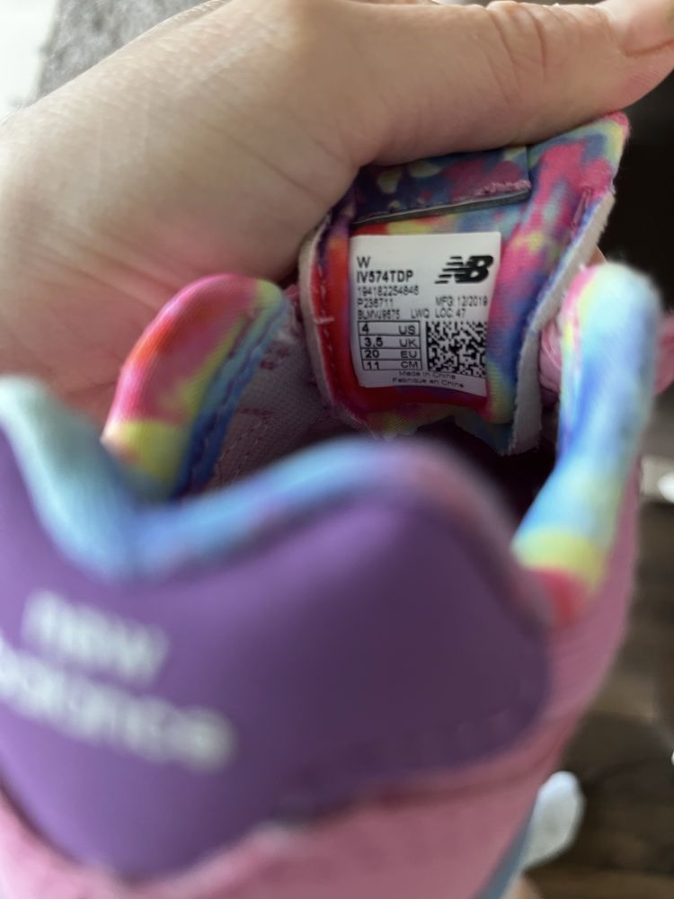 Маратонки New Balance за момиче