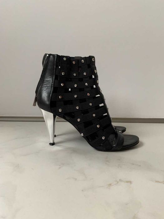 Обувки на висок ток Michael Kors