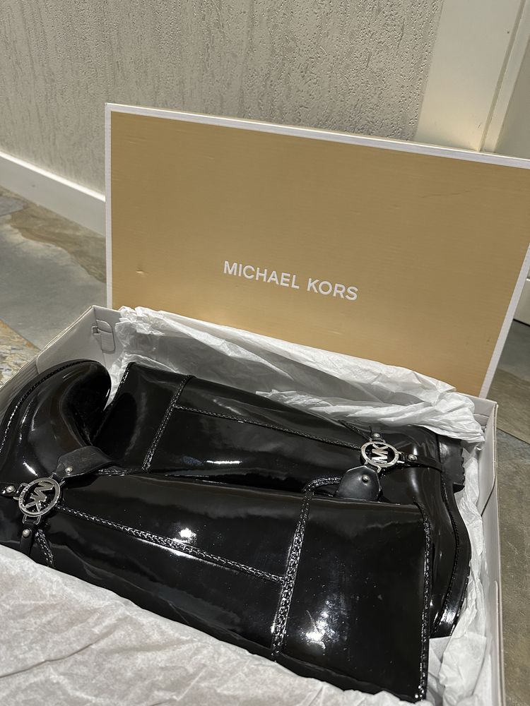 НОВИ Ботуши Michael Kors размер 39