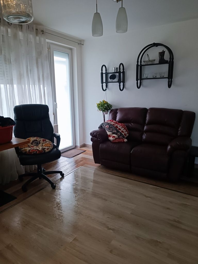 Дава се под наем Тристаен апартамент в София, Лозенец - 80 кв.м за 816 € - Снимка #10