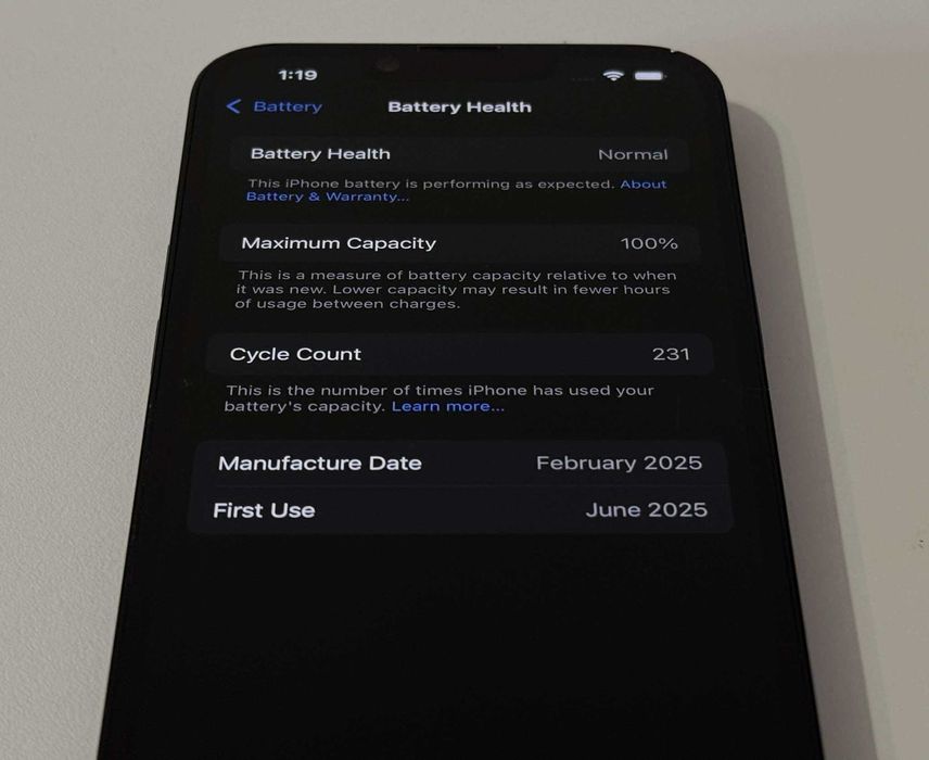 Бартер! iPhone 16e Black (Черен) 100% Батерия!