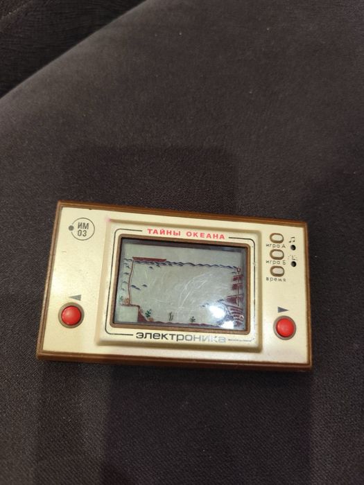 Продавам игра Електроника