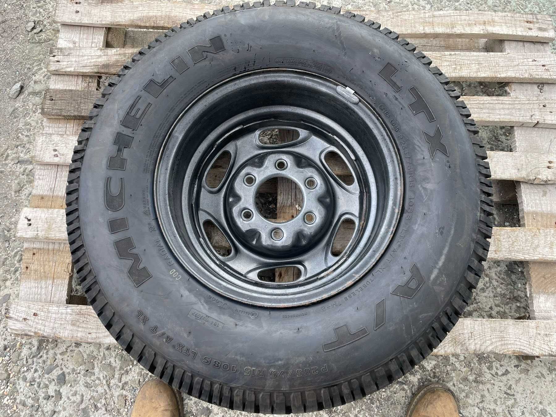 15 джанта 6х139,7 Ford Ranger 6,5J et25 MIchelin 235/75/15
