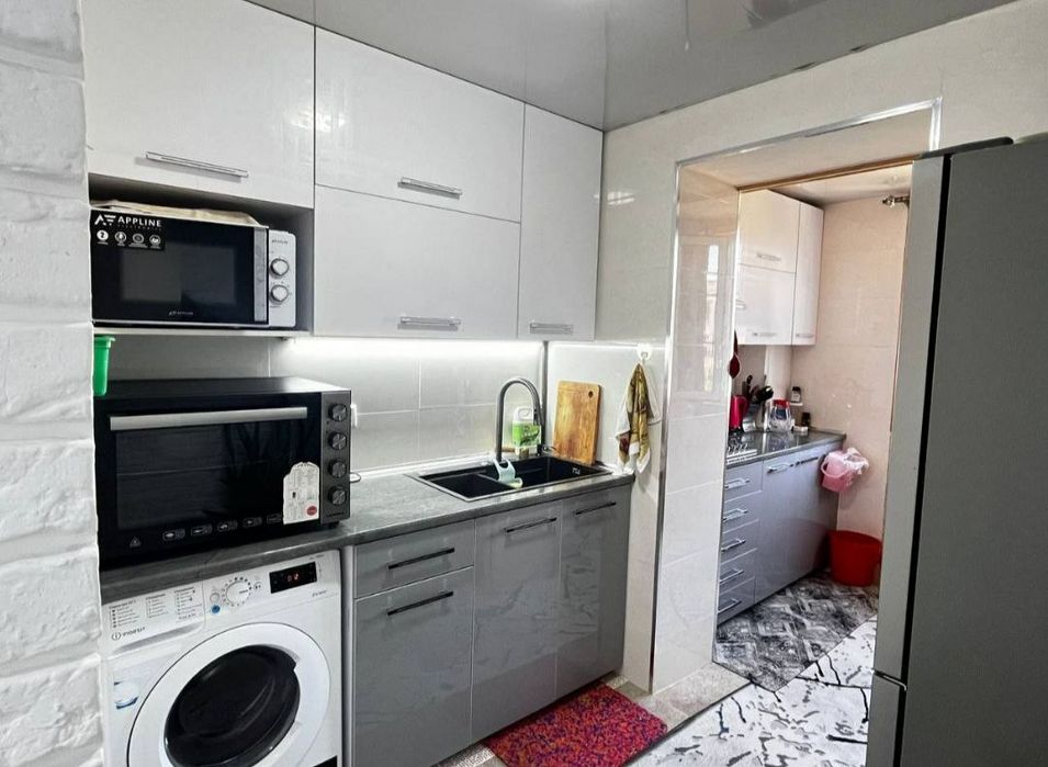 Квартира продаётся Чиланзар 25 квартал 4/4/5 меб тех Алмаз рест