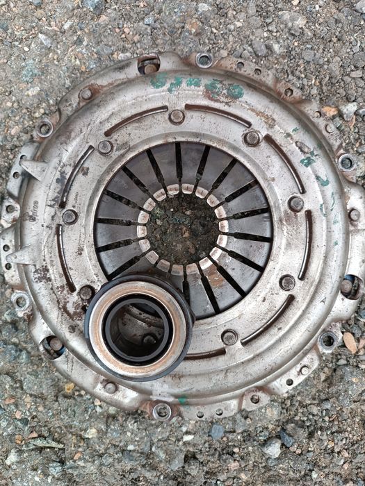 Сцепление в сборе на VW T-4, V=2.4л, дизель