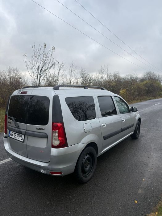 DACIA Mcv (model LAUREAT ]