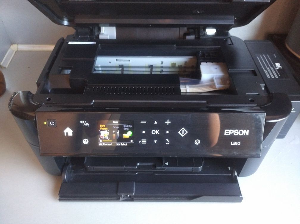 Фото принтер Epson L810 с мастило