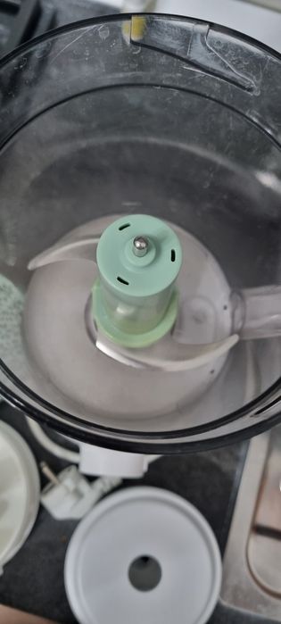 Aparat blender 4 in 1 pentru prepararea hranei bebelusilor Philips scf