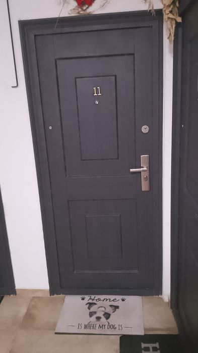 Ușa exterior apartament