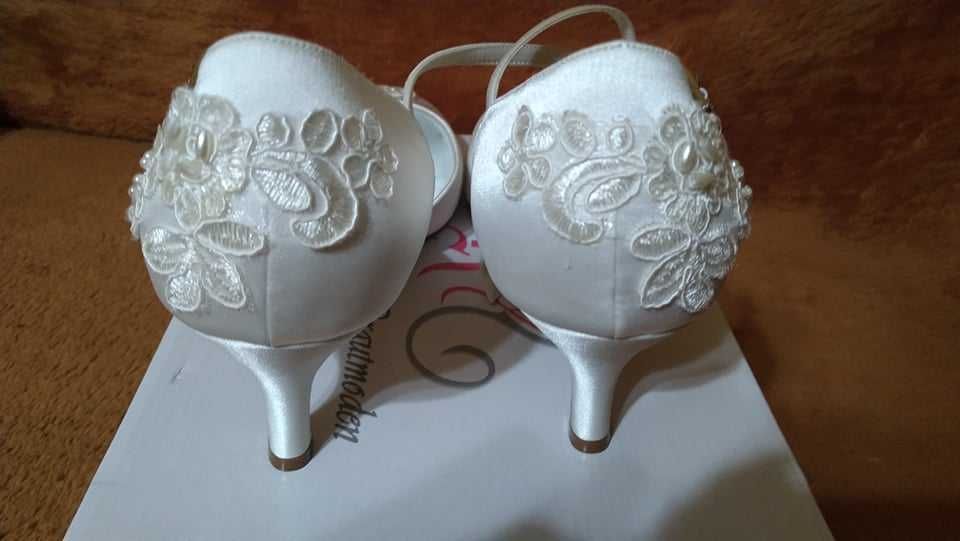 Pantofi mireasa marime mare - 44