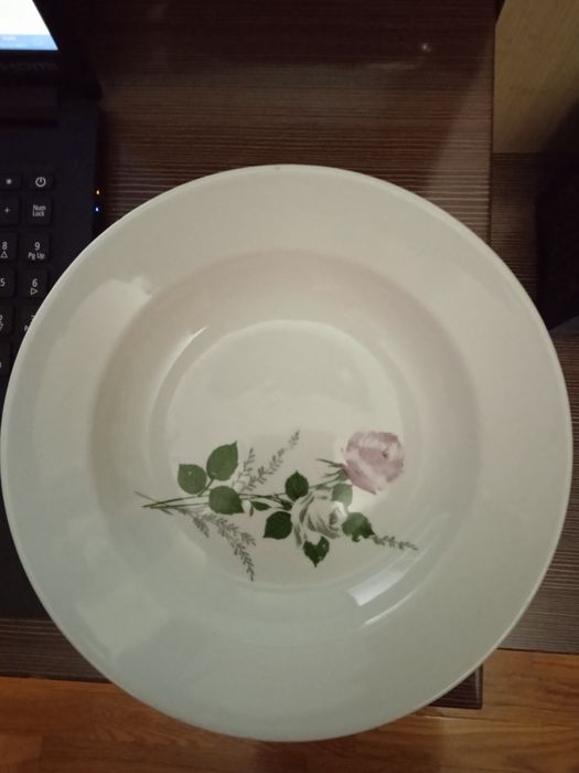 Тарелки разные производство ГДР/СССР.