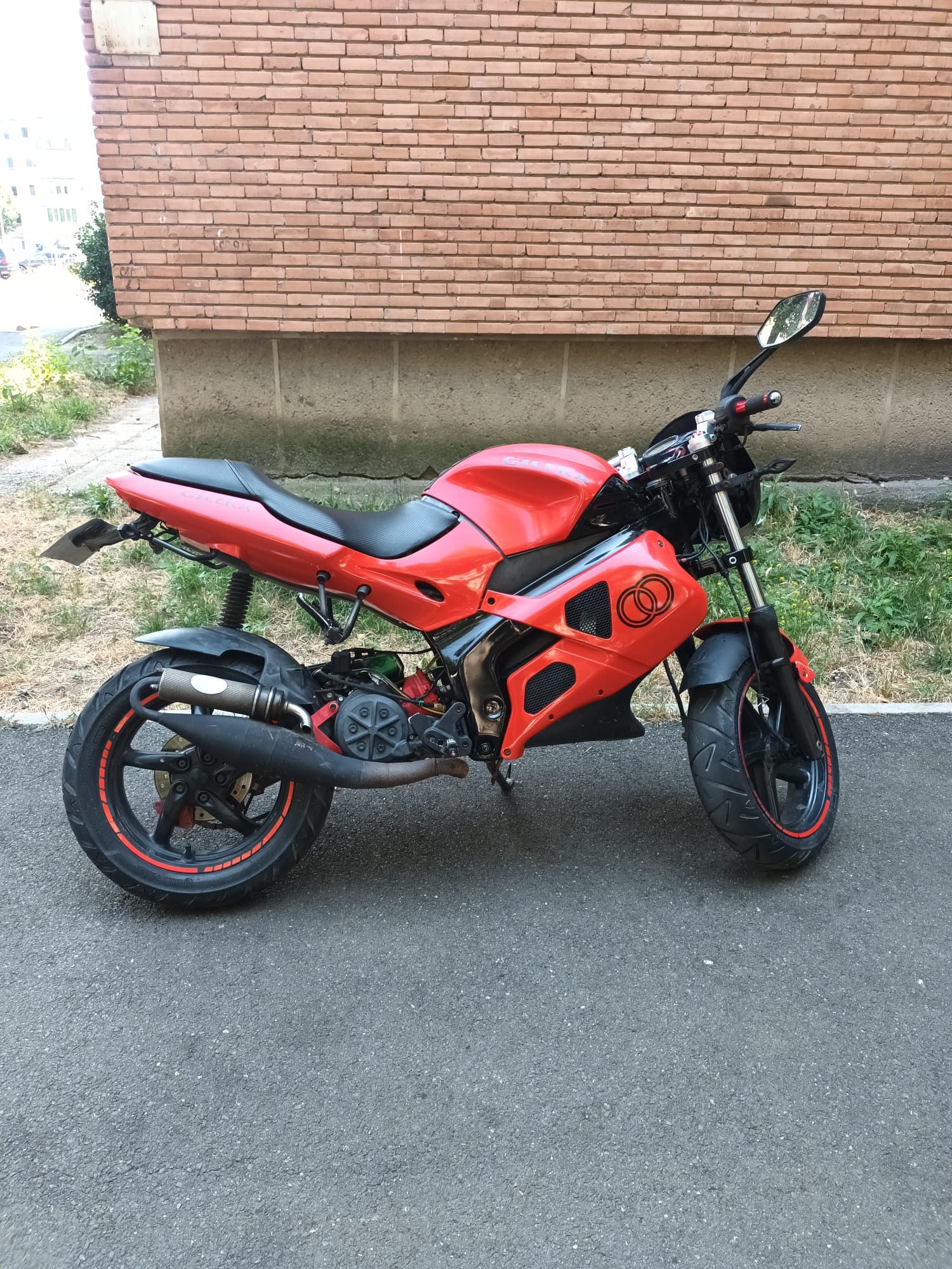 Vând Gilera DNA  an 2002
