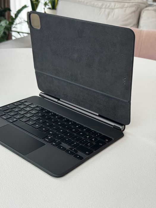 Tastatura Apple Magic pentru iPad Pro 11" (2020) RO