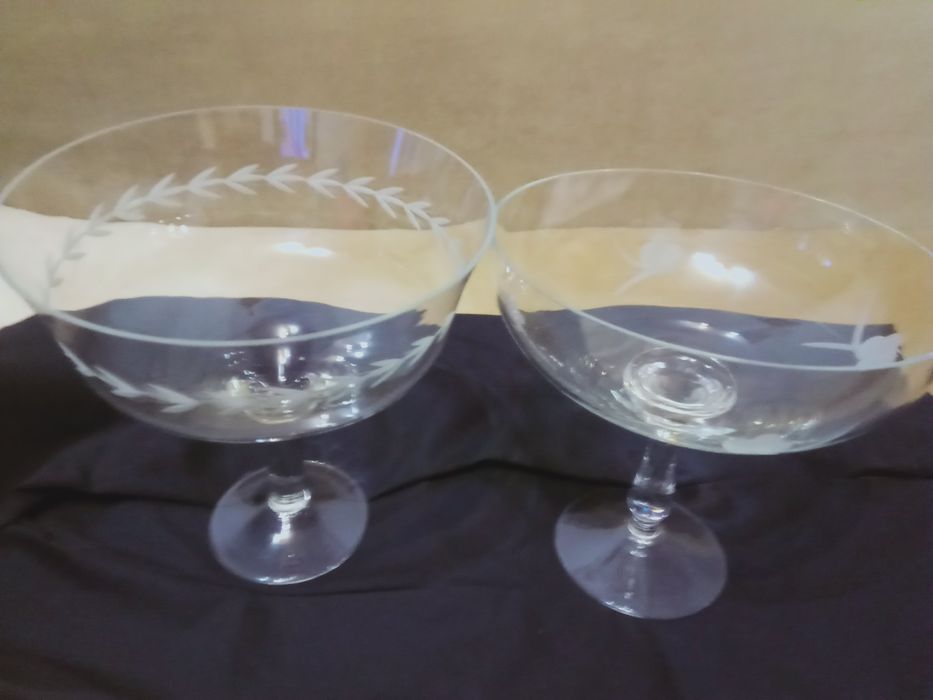 Продам хрустальную и стекляную посуду