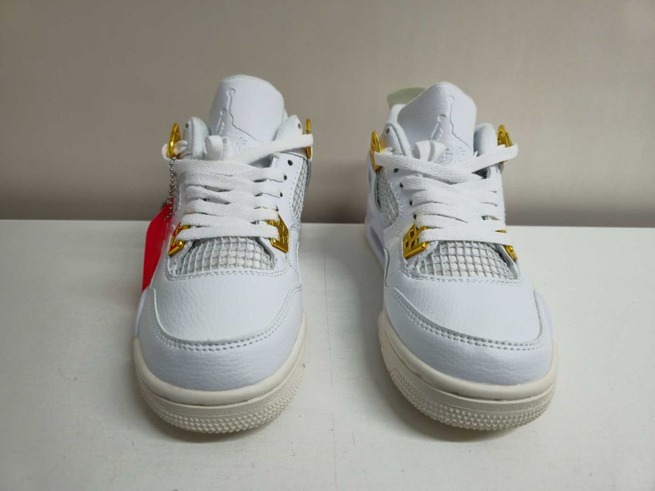 Jordan 4 Metallic Gold marimea 37,5 , 38 , 39