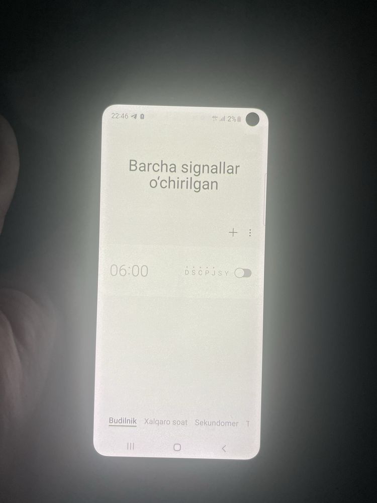 Galaxy s10e xolati yaxshi