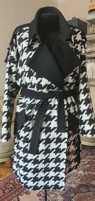 Продам новое пальто