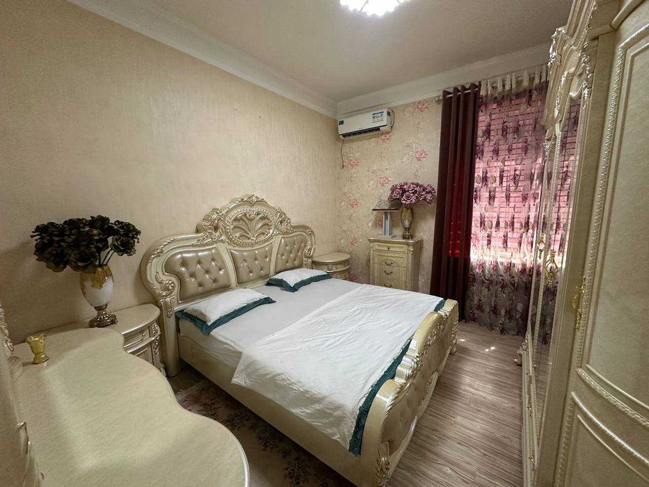 Продаётся 5х комн квартира на 1 этаже Ор-р Гор больница Орзу бургер