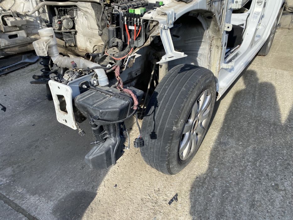 Lonjeron stânga  față Volkswagen Golf 7