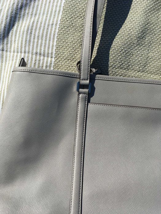 Michael Kors Jet Set кожена чанта