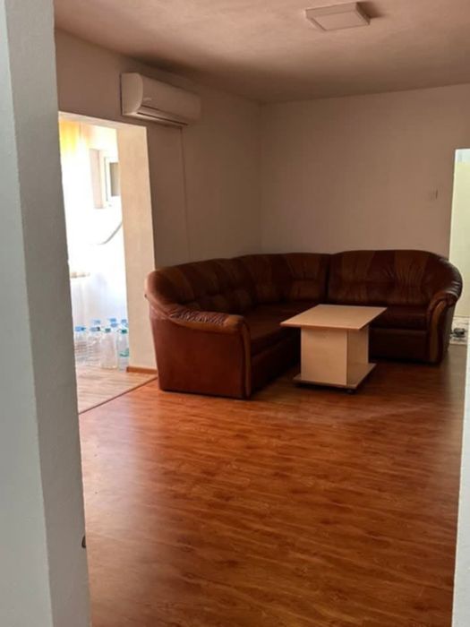 Vând apartament 3 camere