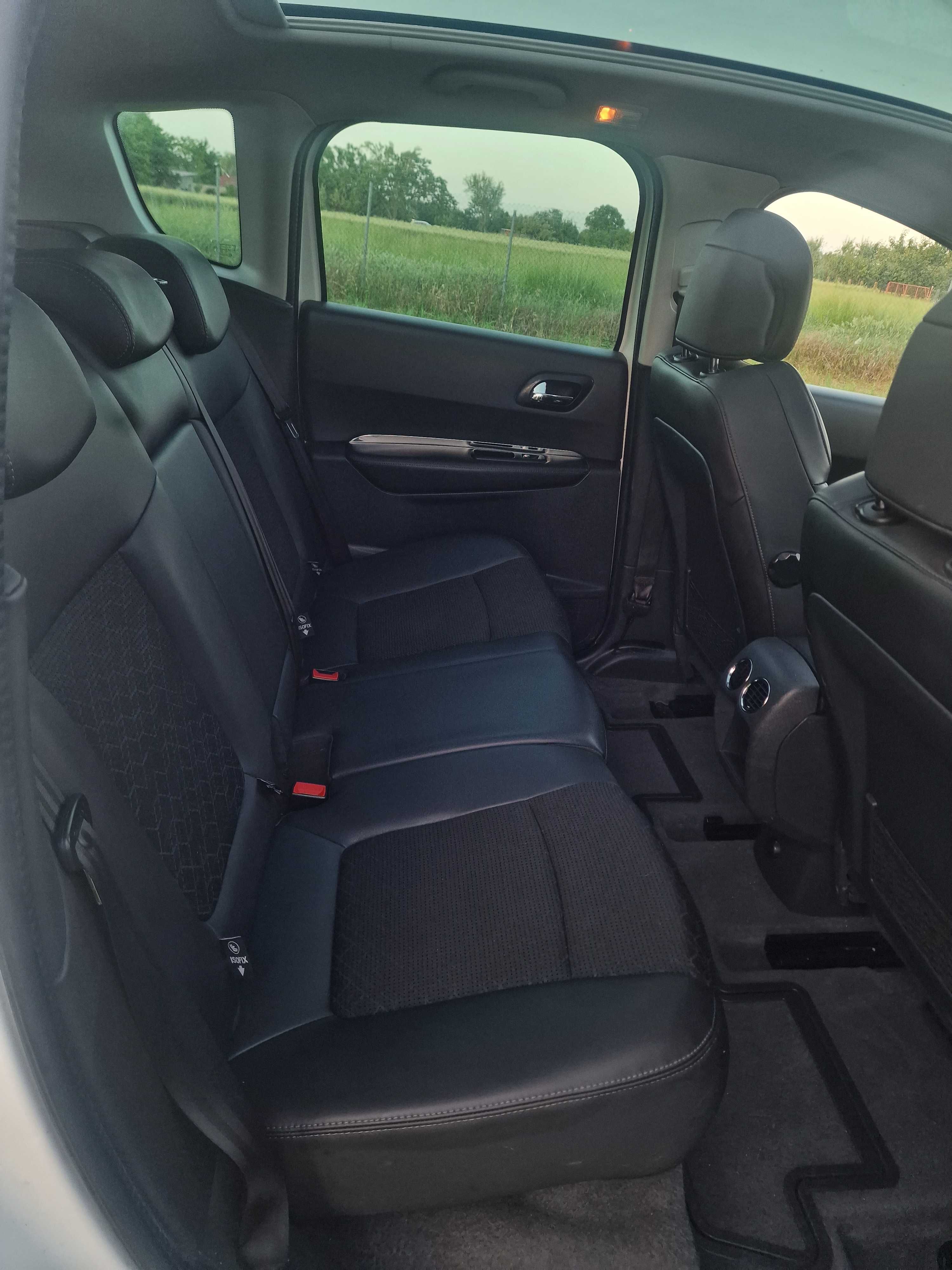 Peugeot 3008 2.0L hdi 200 cp hybride4 4x4 facelift