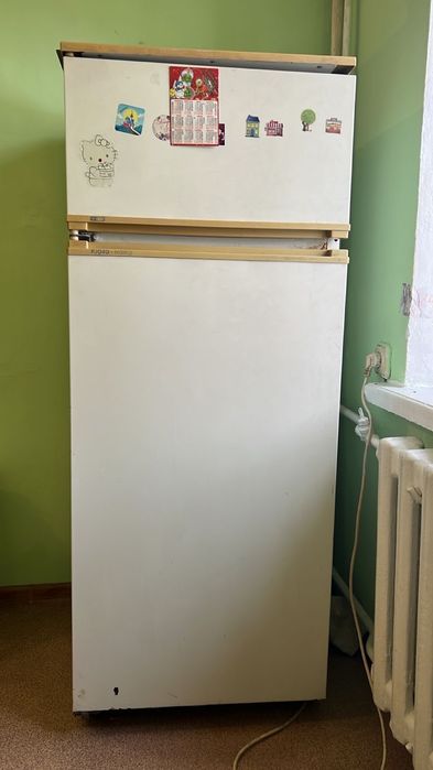 Продам холодильник