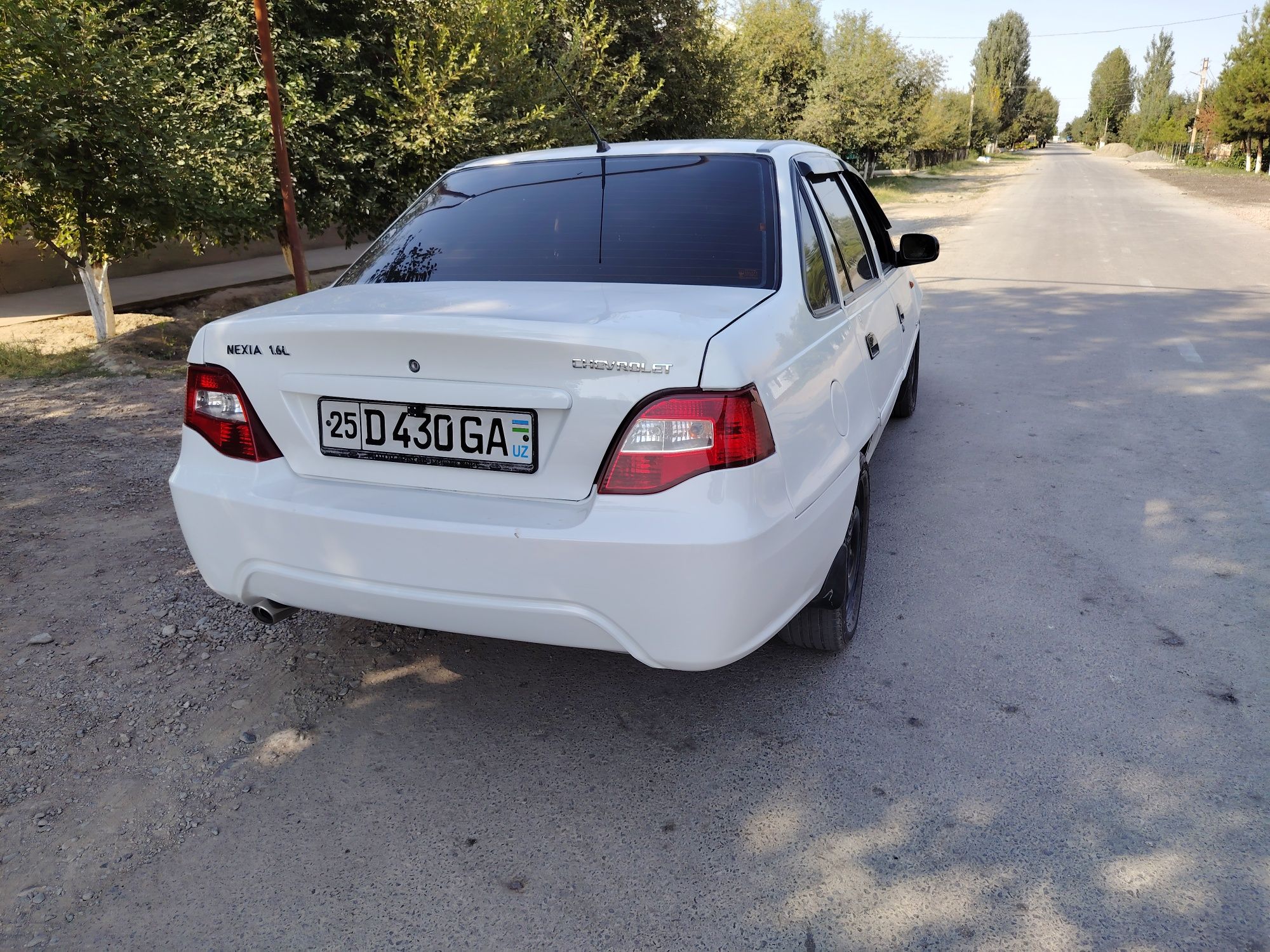 Nexia 2 sotiladi holati a'Lo