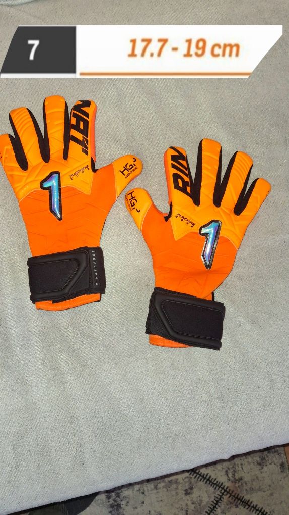 RINAT вратарски ръкавици