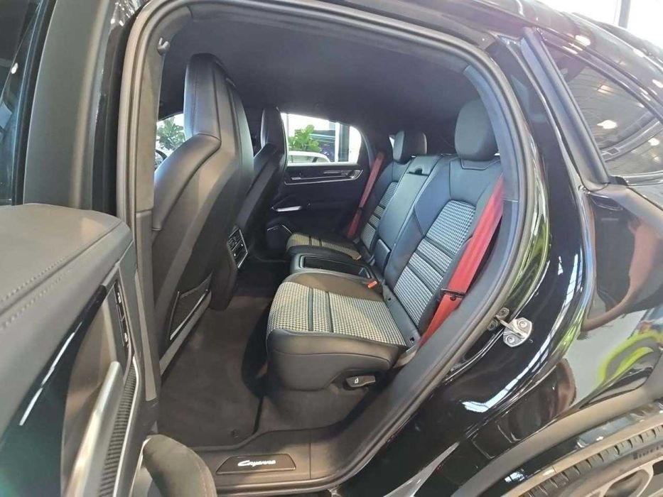 Porsche Cayenne GTS Coupe