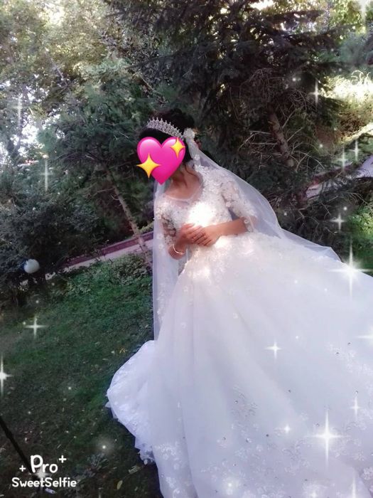 Kelin koʻylak idial holatda ,birmarta kiyilgan S-M razmer