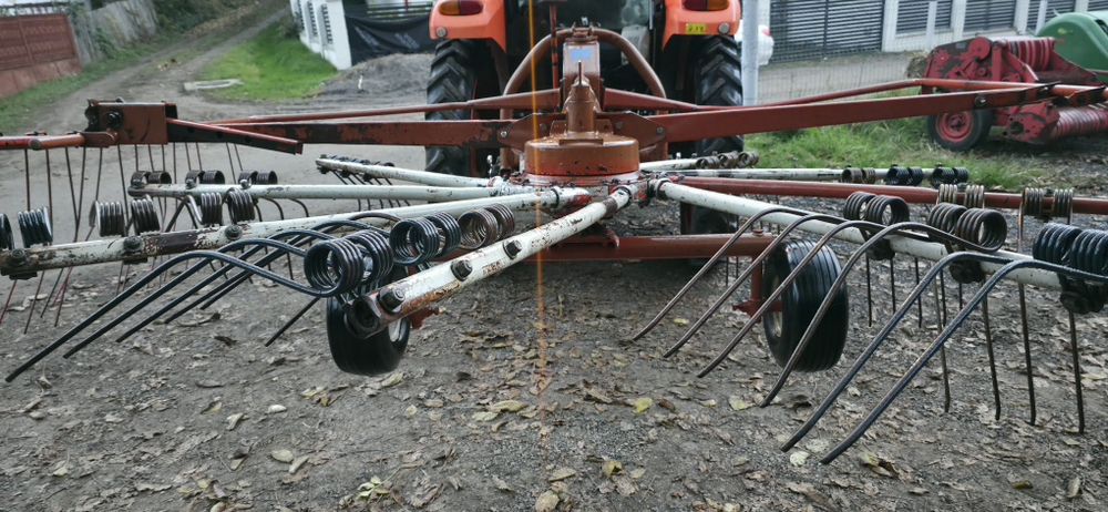 Greblă de adunat KUHN GA 280 SI 300