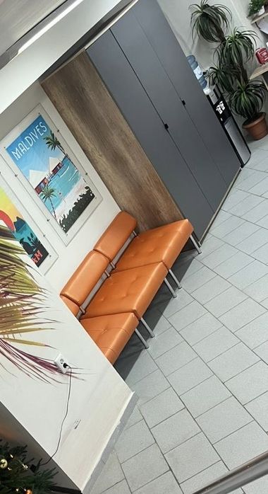 Набор офисной мебели 3 стола и шкаф