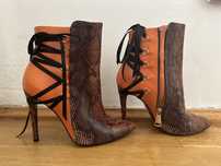 Botine din piele