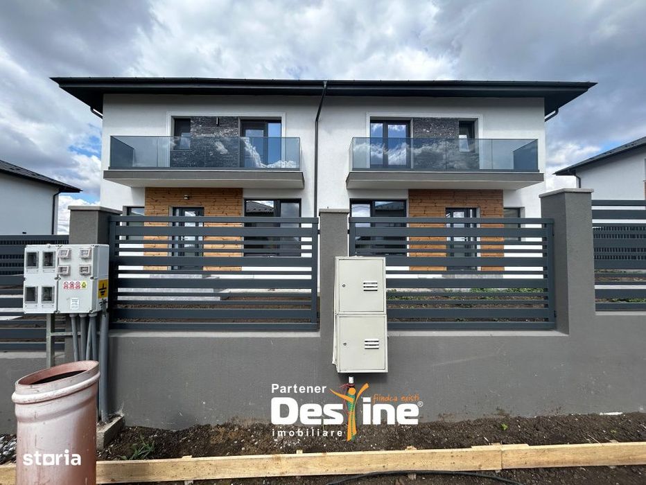 Casa tip DUPLEX - 110mp utili  Toate utilitatile racordate - ASFALT