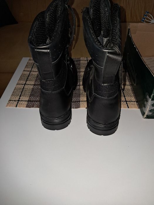 Продавам обувки кубинки