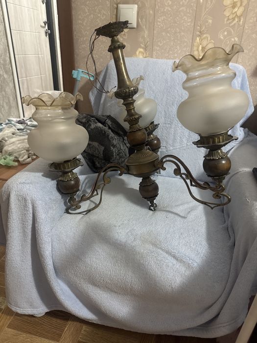 Продам люстру старинную не дорого