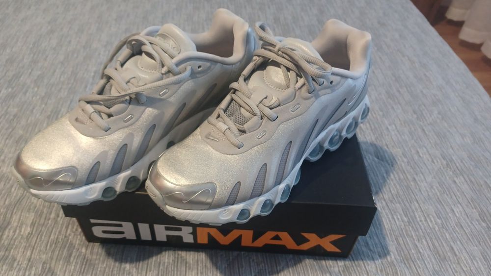 Продавам Дамски маратонк Nike