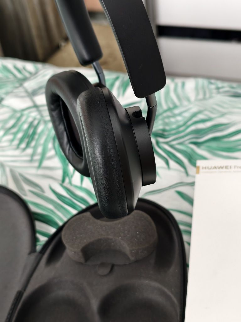 Căști Wireless Huawei Freebuds Studio impecabile
