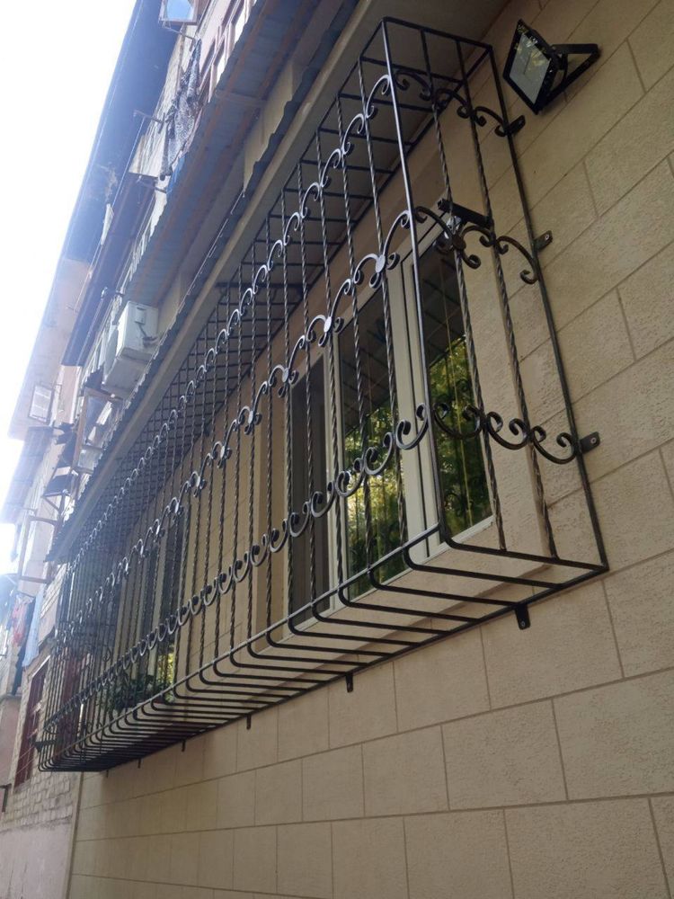 Решетка на балкон и на окна