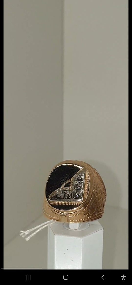 Кольцо Перстень с бриллиантом 585пробы 12.84грам 19размер