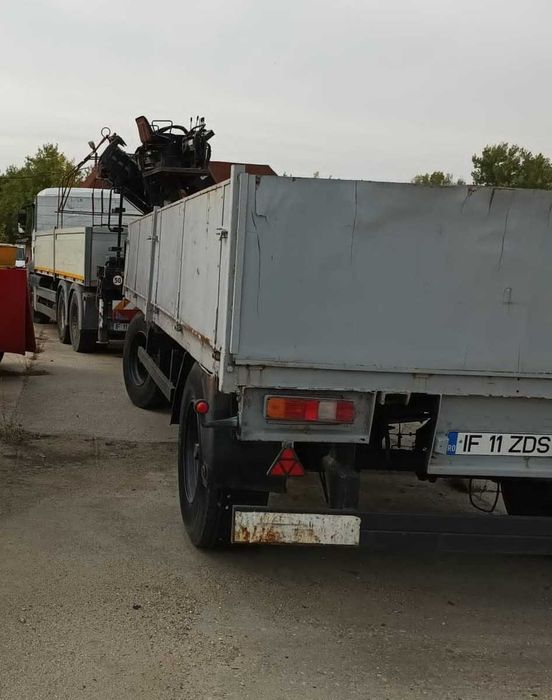 vand autocamion echipat cu macara si remorca 2 axe